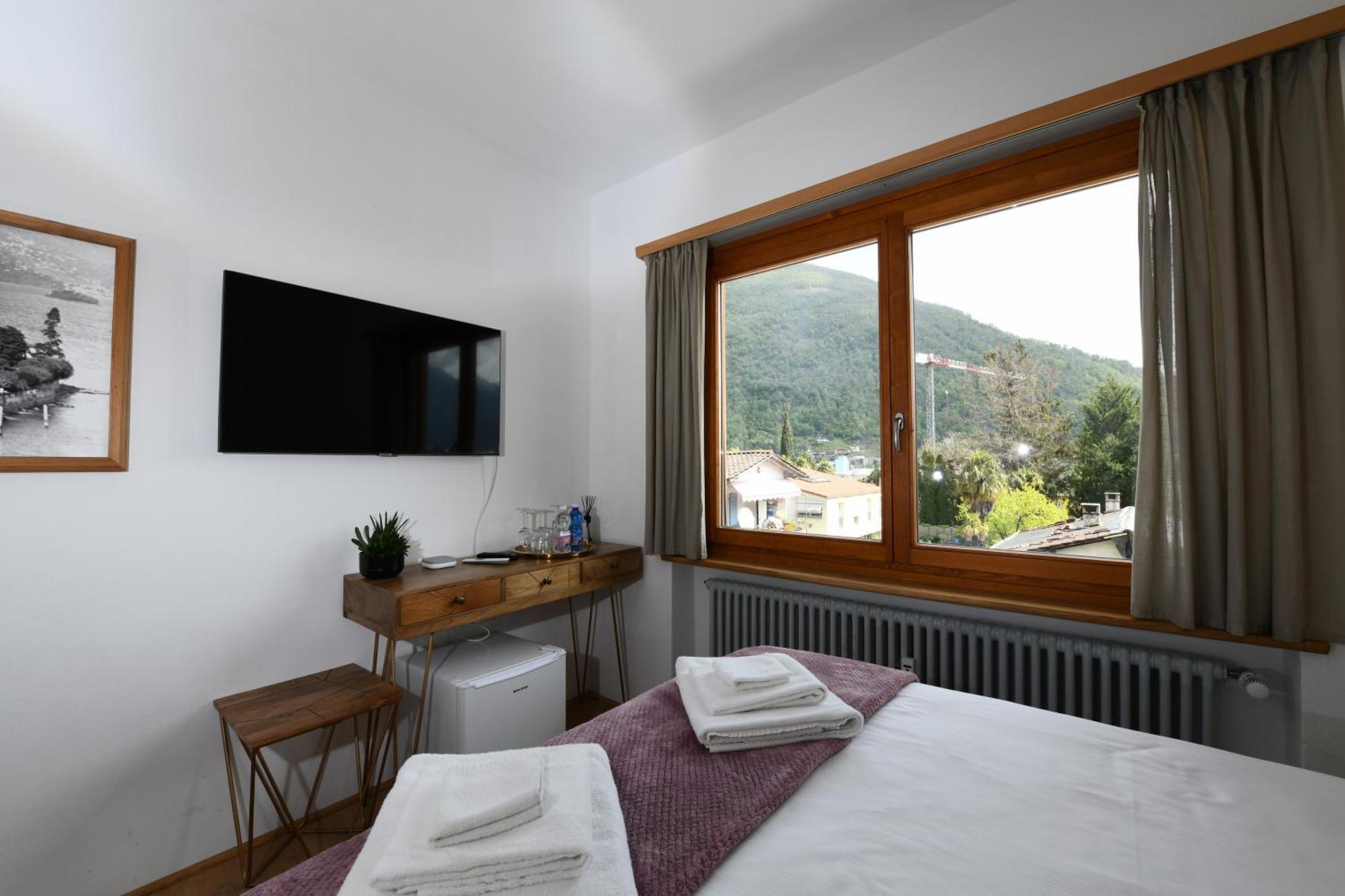 7Rooms - Self Check-In 24H Free Parking Losone Kültér fotó
